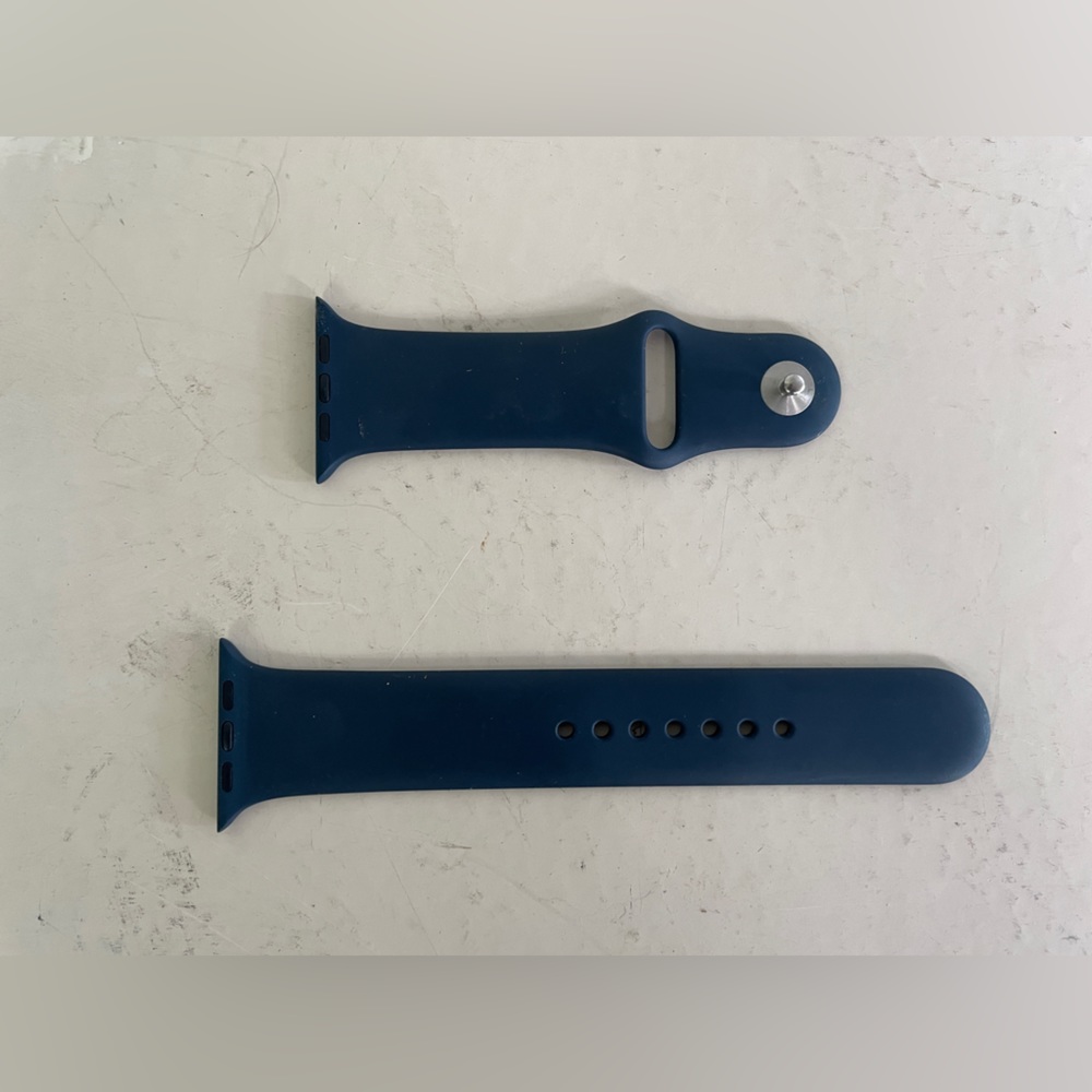 Blue Apple M/L 45mm Silicone Sport Band NWOT